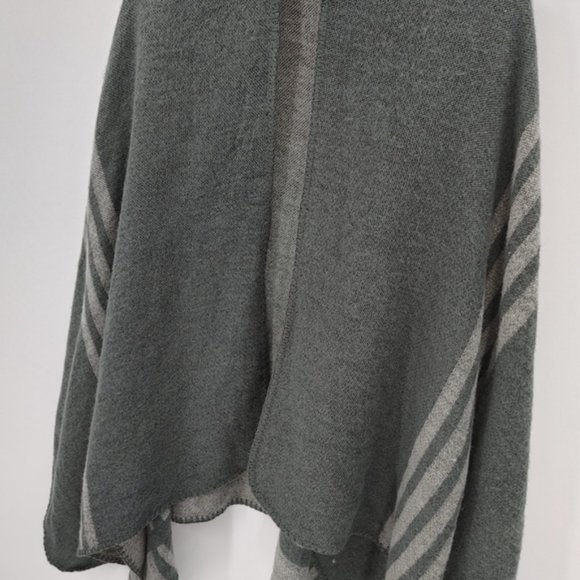 BB Dakota shawl - Picture 2 of 6